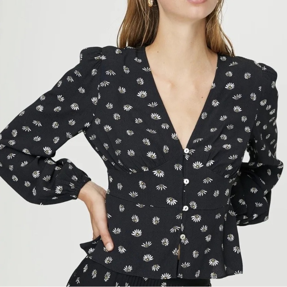 Aritzia Wilfred new prairie blouse- flowers